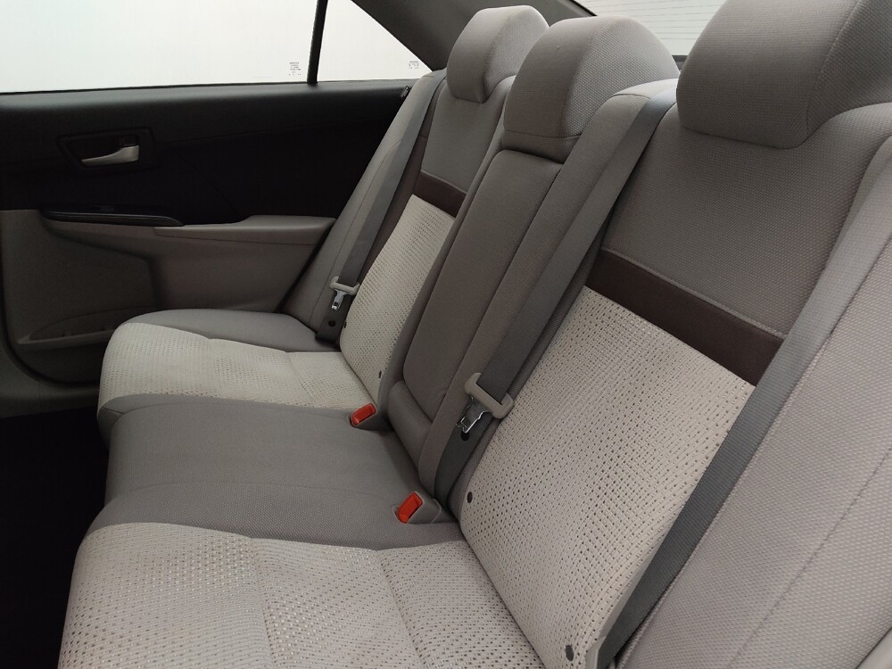 2014 Toyota Camry in Gainesville, FL 32609 - 18092981 18