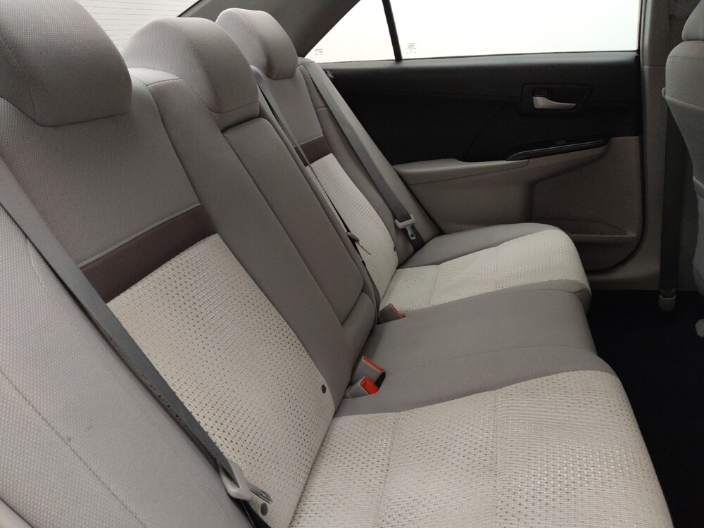 2014 Toyota Camry in Gainesville, FL 32609 - 18092981 19