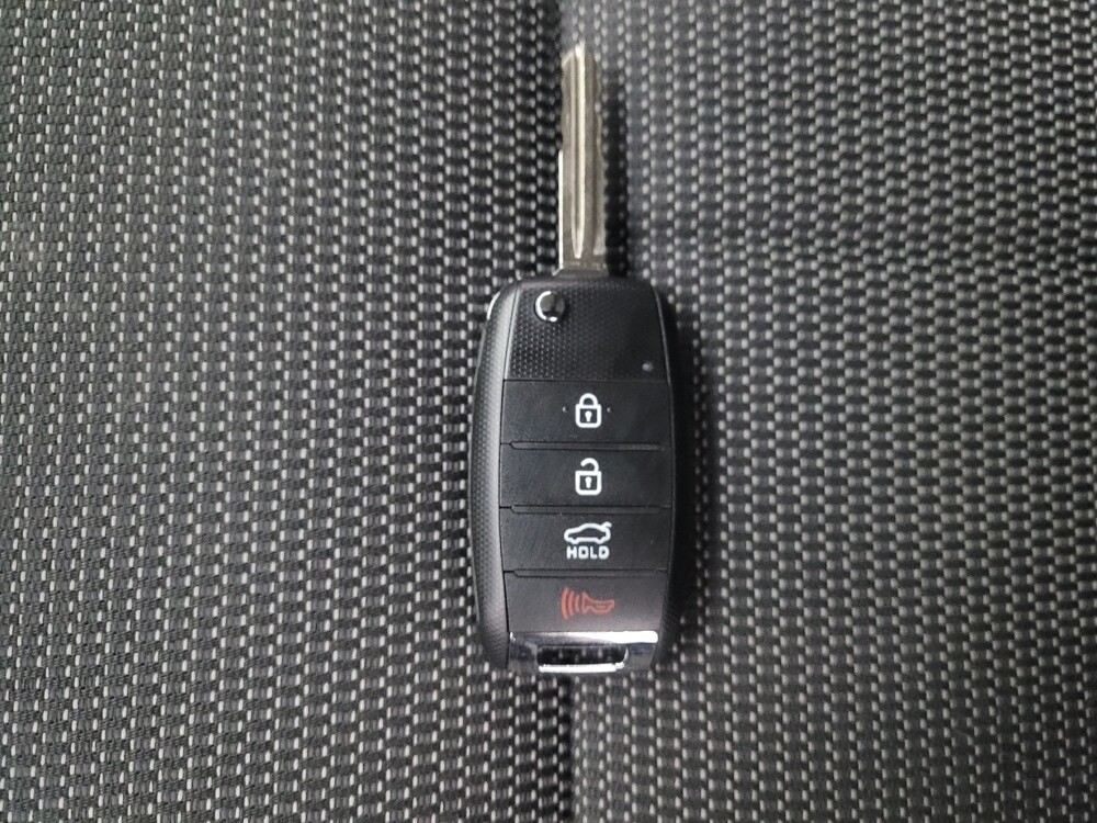 2017 Kia Forte in Ocala, FL 34471 - 18092983 32