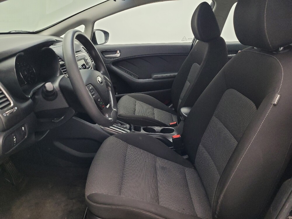 2017 Kia Forte in Ocala, FL 34471 - 18092983 17