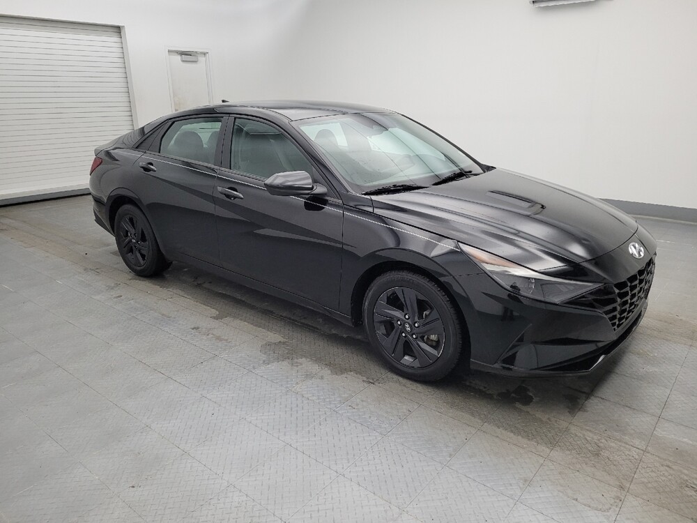 2022 Hyundai Elantra in Fairfield, OH 45014 - 18092986 11