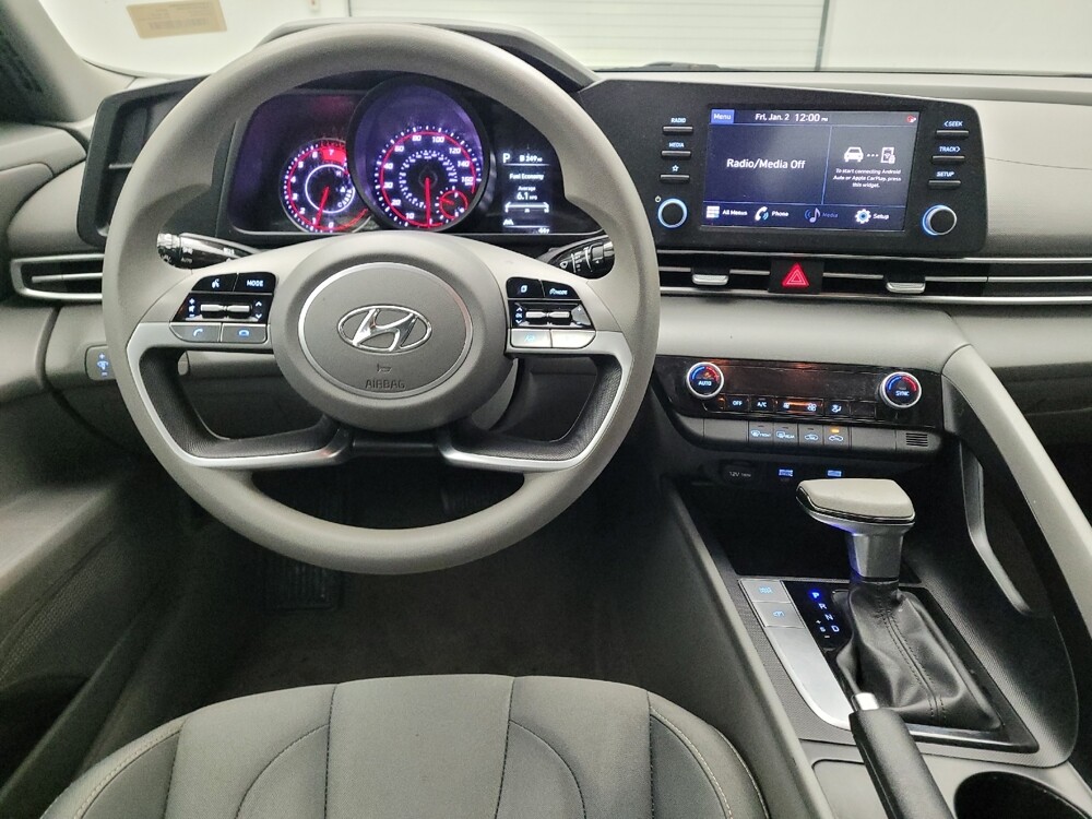 2022 Hyundai Elantra in Fairfield, OH 45014 - 18092986 22
