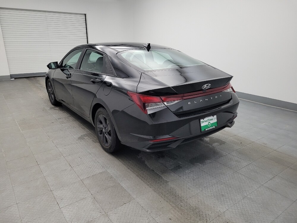 2022 Hyundai Elantra in Fairfield, OH 45014 - 18092986 5