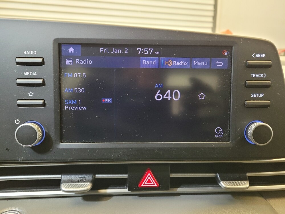 2022 Hyundai Elantra in Fairfield, OH 45014 - 18092986 25