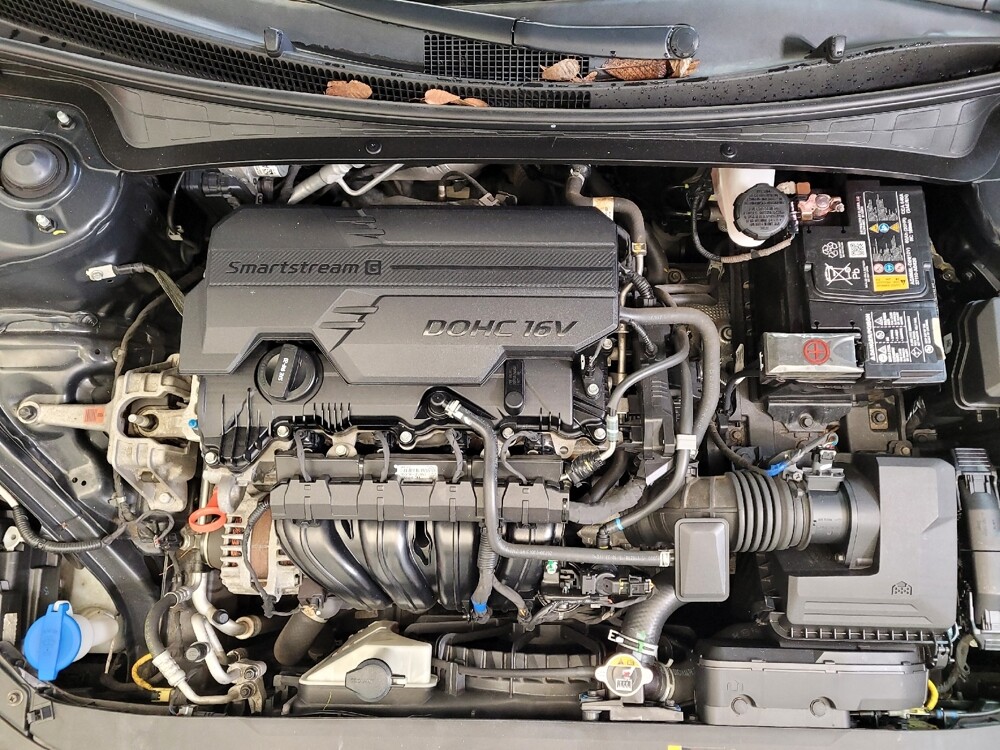 2022 Hyundai Elantra in Fairfield, OH 45014 - 18092986 30