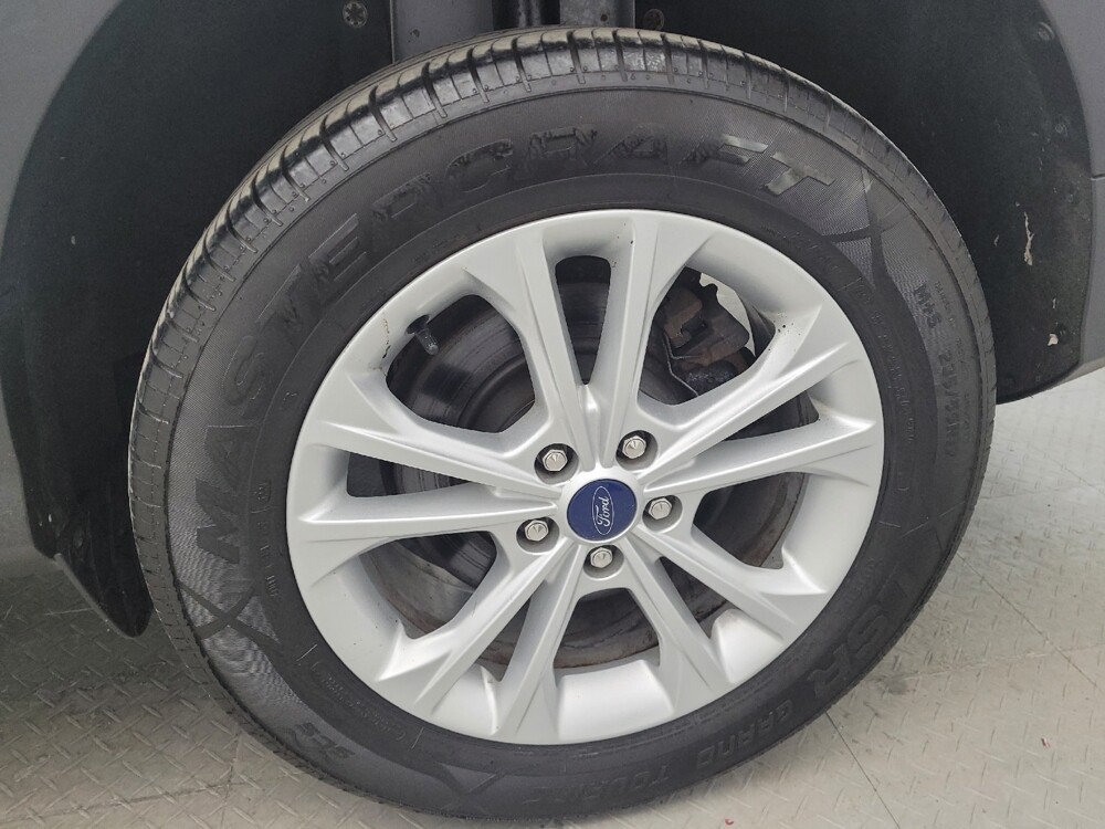 2018 Ford Escape in Fairfield, OH 45014 - 18092987 31