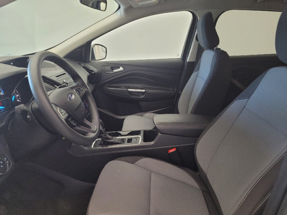 2018 Ford Escape in Fairfield, OH 45014 - 18092987 17