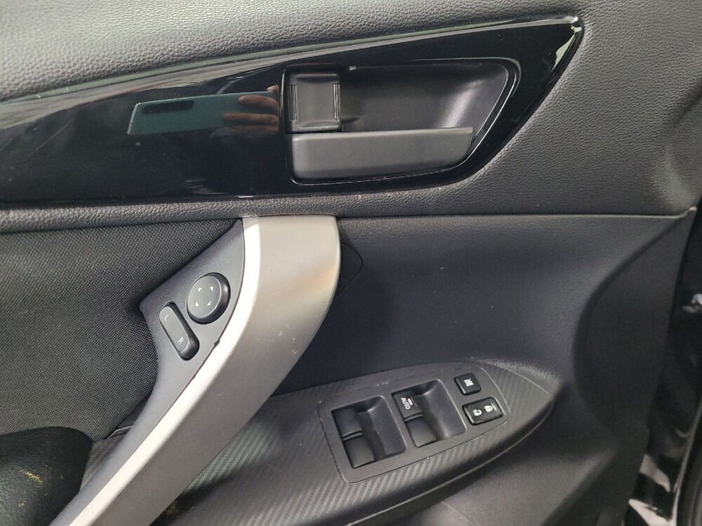 2018 Mitsubishi Eclipse Cross in Allentown, PA 18103 - 18092988 27