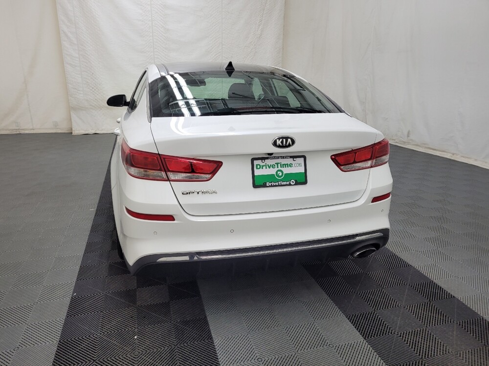 2019 Kia Optima in Allentown, PA 18103 - 18092989 6