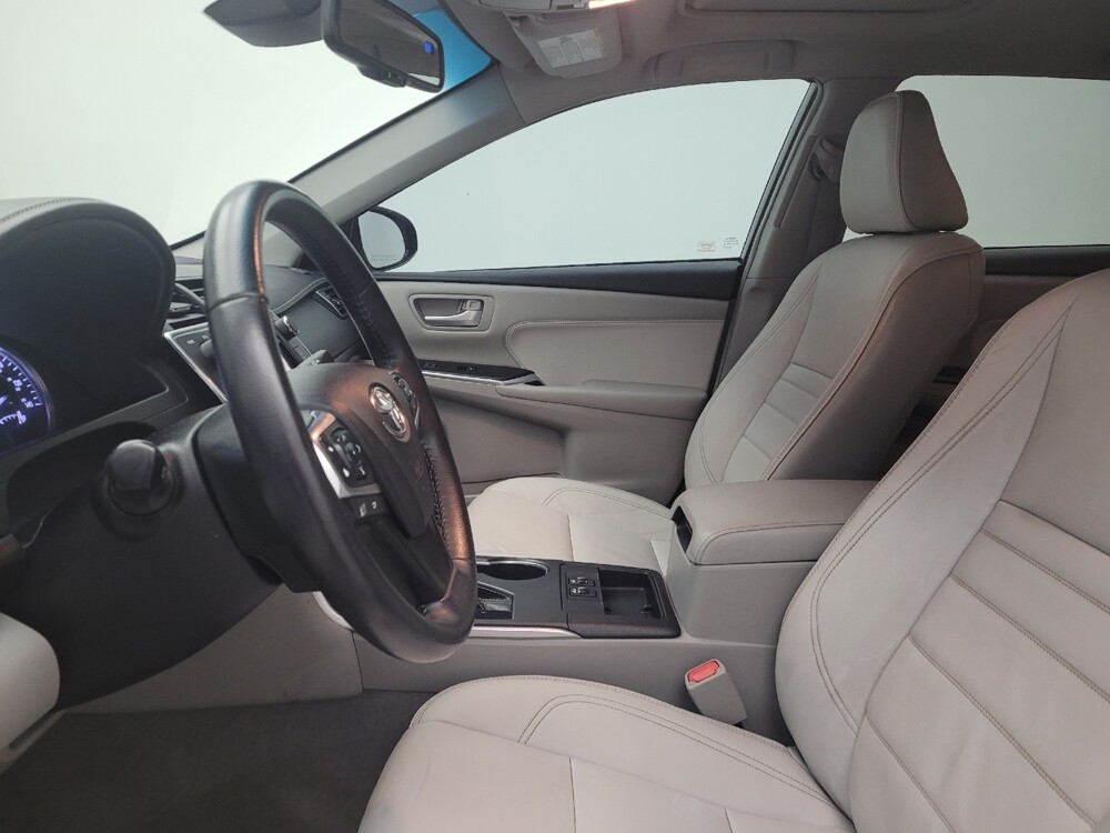 2017 Toyota Camry in Fairfield, OH 45014 - 18092991 17