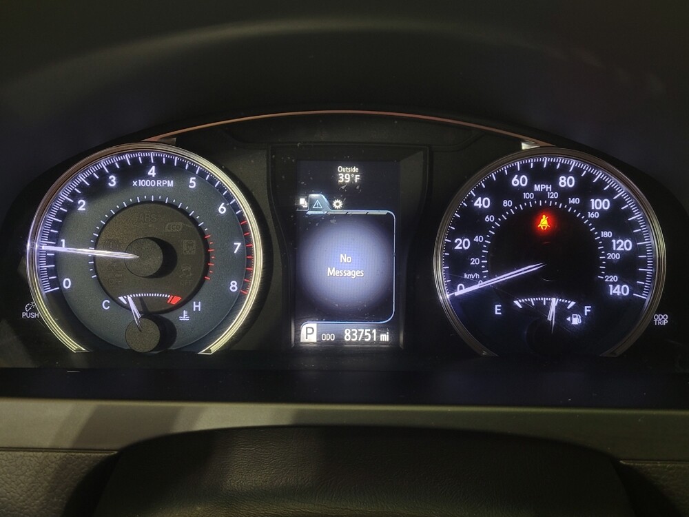 2017 Toyota Camry in Fairfield, OH 45014 - 18092991 23