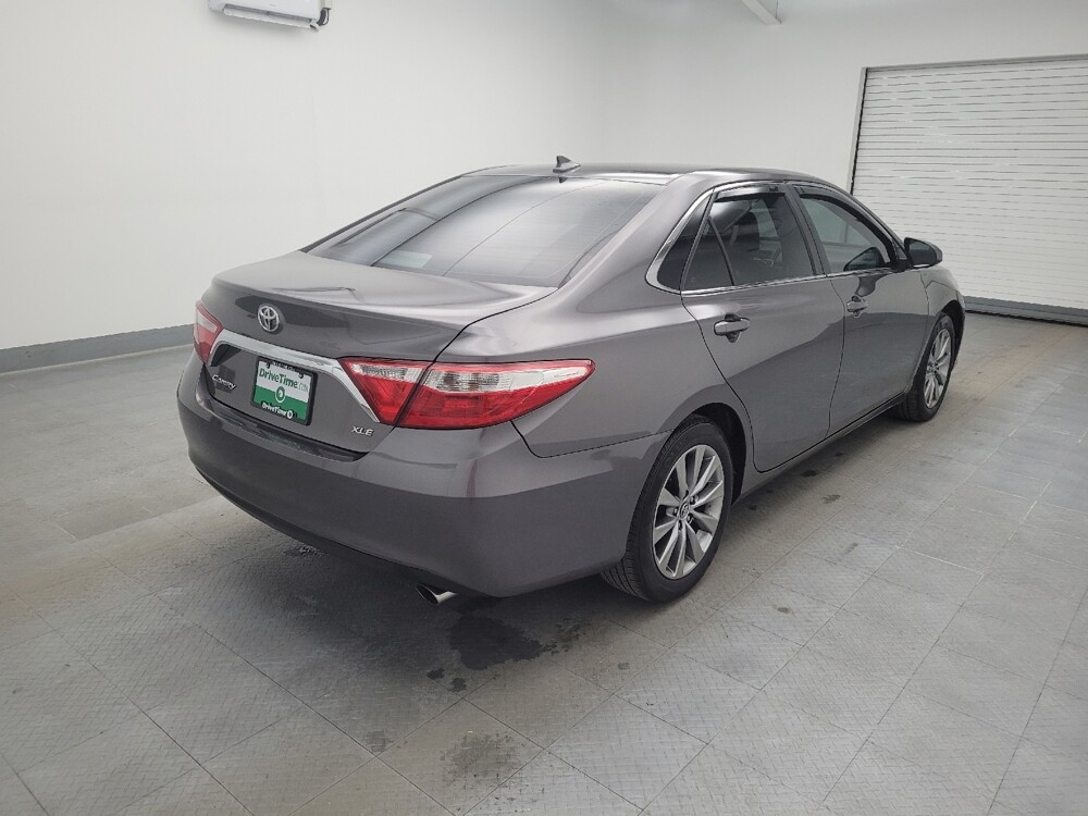 2017 Toyota Camry in Fairfield, OH 45014 - 18092991 9