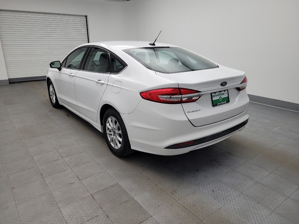 2017 Ford Fusion in Fairfield, OH 45014 - 18092993 5
