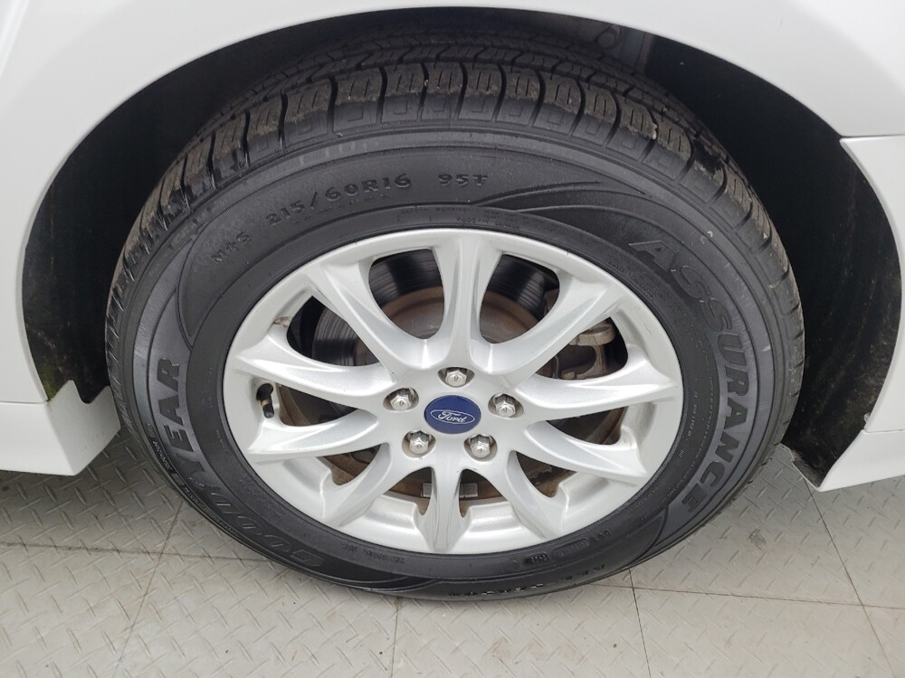 2017 Ford Fusion in Fairfield, OH 45014 - 18092993 31