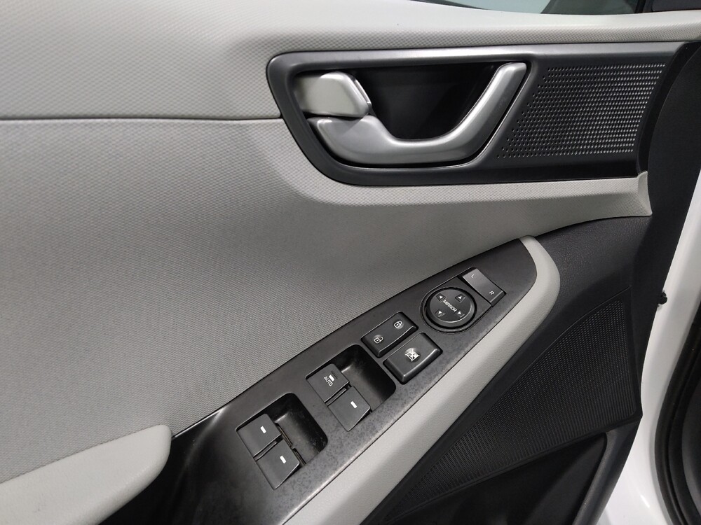 2020 Hyundai Ioniq in Columbus, OH 43231 - 18092999 27
