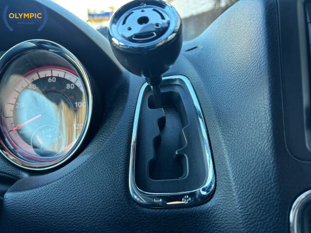 2020 Dodge Grand Caravan in Decatur, GA 30032 - 18093001 27