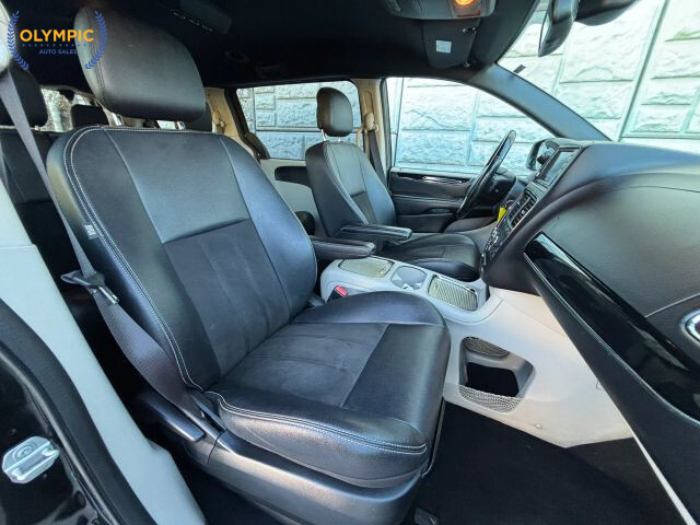 2020 Dodge Grand Caravan in Decatur, GA 30032 - 18093001 34