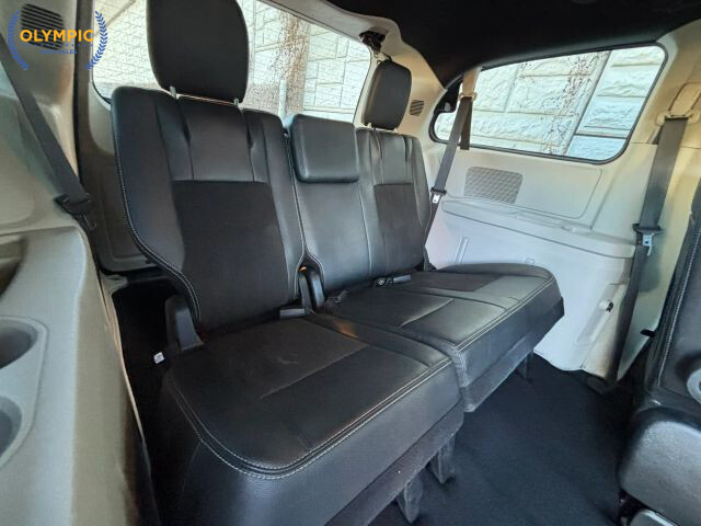 2020 Dodge Grand Caravan in Decatur, GA 30032 - 18093001 39