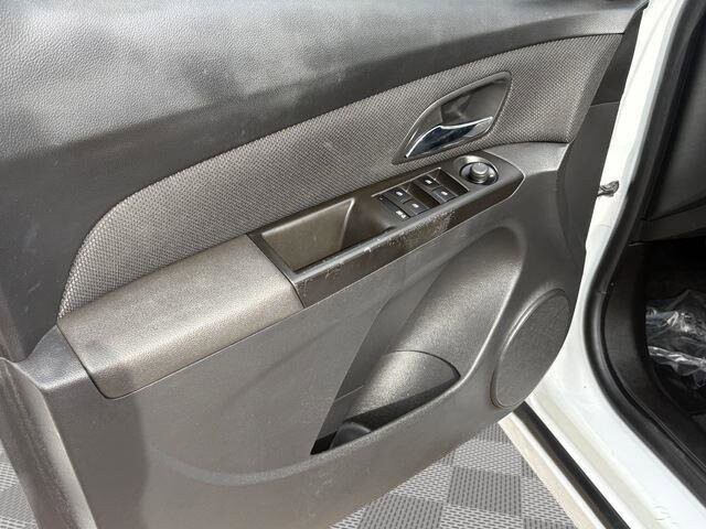 2013 Chevrolet Cruze in Mesa, AZ 85212 - 18093005 13