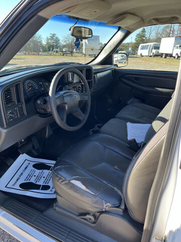 2005 Chevrolet Silverado 1500 in Hickory, NC 28602-5144 - 18093009 9
