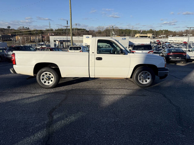 2005 Chevrolet Silverado 1500 in Hickory, NC 28602-5144 - 18093009 3
