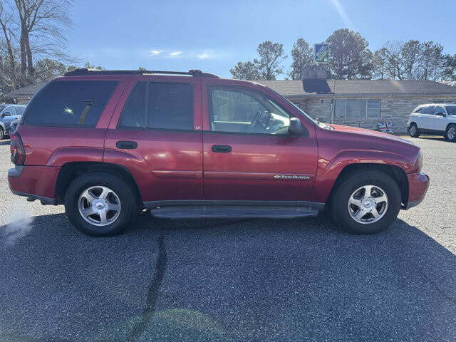 2003 Chevrolet TrailBlazer in Hickory, NC 28602-5144 - 18093010 7