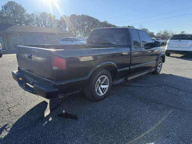 1999 Chevrolet S10 Pickup in Hickory, NC 28602-5144 - 18093014 5