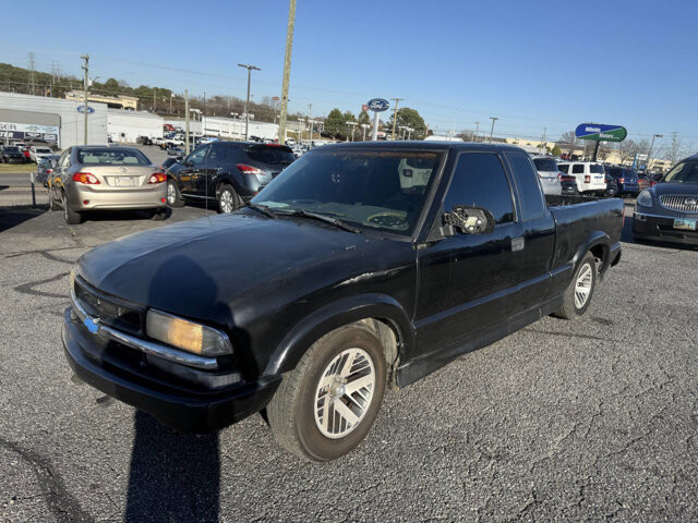 1999 Chevrolet S10 Pickup in Hickory, NC 28602-5144 - 18093014 3