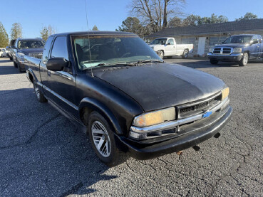 1999 Chevrolet S10 Pickup in Hickory, NC 28602-5144