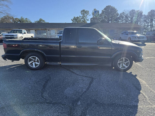 1999 Chevrolet S10 Pickup in Hickory, NC 28602-5144 - 18093014 6