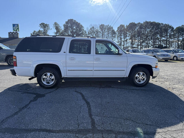 2001 Chevrolet Suburban in Hickory, NC 28602-5144 - 18093015 7