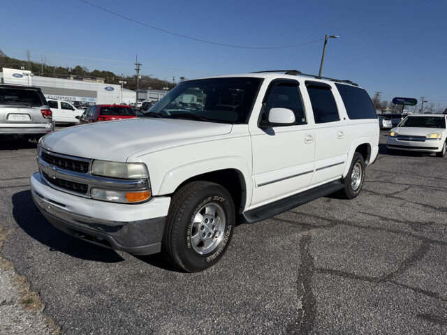 2001 Chevrolet Suburban in Hickory, NC 28602-5144 - 18093015 3