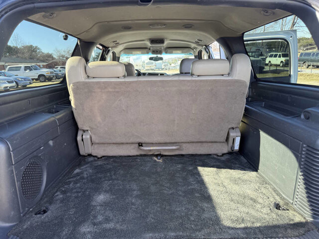 2001 Chevrolet Suburban in Hickory, NC 28602-5144 - 18093015 11