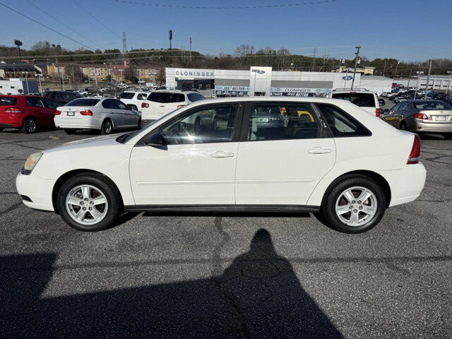 2004 Chevrolet Malibu in Hickory, NC 28602-5144 - 18093017 4