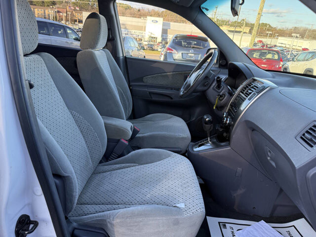 2005 Hyundai Tucson in Hickory, NC 28602-5144 - 18093020 3