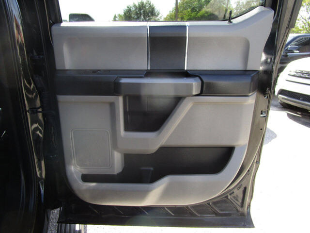 2017 Ford F150 in Tampa, FL 33604-6914 - 18093028 16