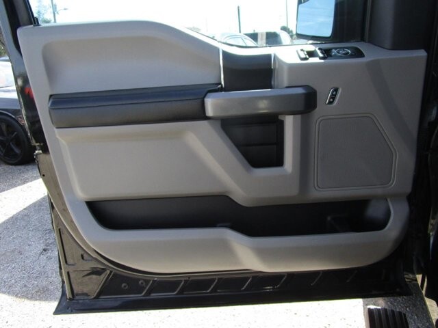 2017 Ford F150 in Tampa, FL 33604-6914 - 18093028 17