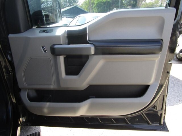 2017 Ford F150 in Tampa, FL 33604-6914 - 18093028 18