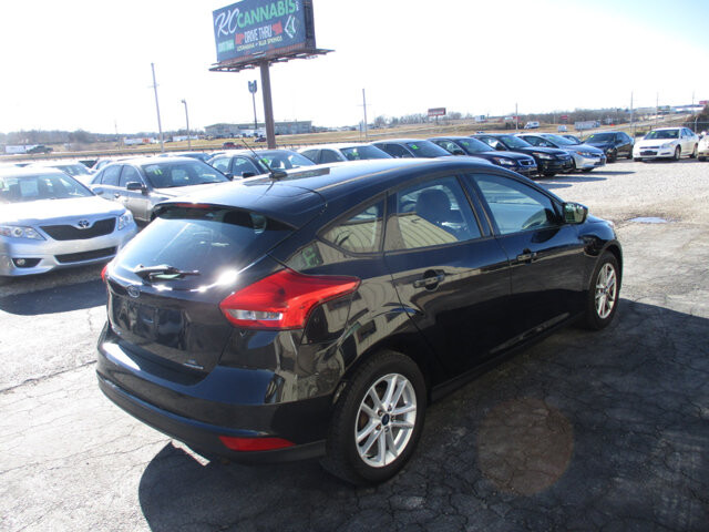 2015 Ford Focus in Oak Grove, MO 64075 - 18093029 5