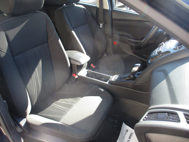 2015 Ford Focus in Oak Grove, MO 64075 - 18093029 10