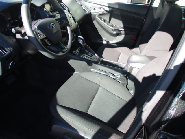 2015 Ford Focus in Oak Grove, MO 64075 - 18093029 9