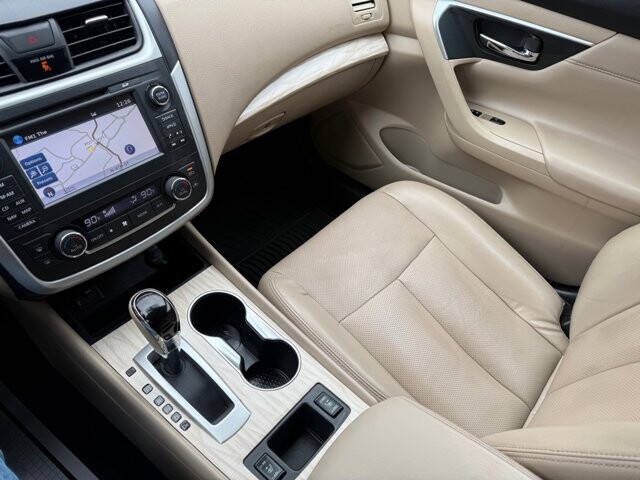 2016 Nissan Altima in Pottsville, PA 17901 - 18093033 12