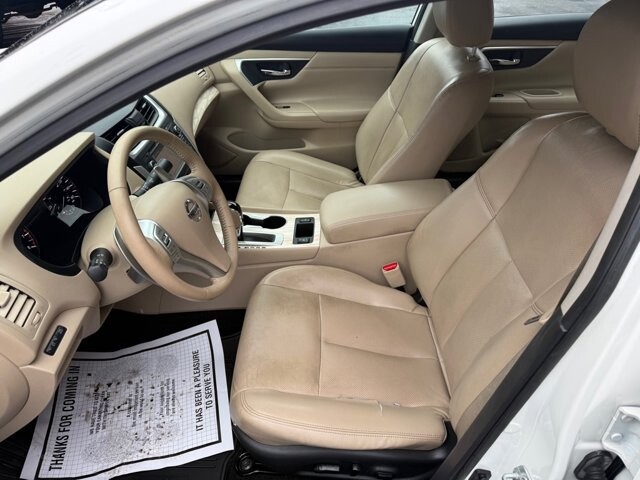 2016 Nissan Altima in Pottsville, PA 17901 - 18093033 11