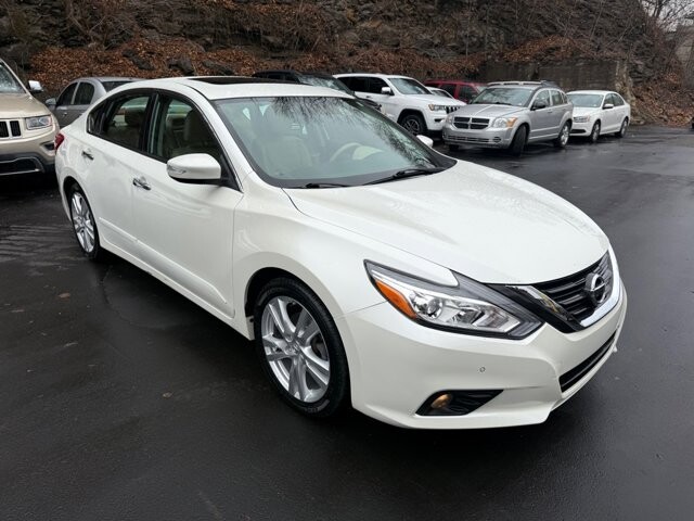 2016 Nissan Altima in Pottsville, PA 17901 - 18093033 7
