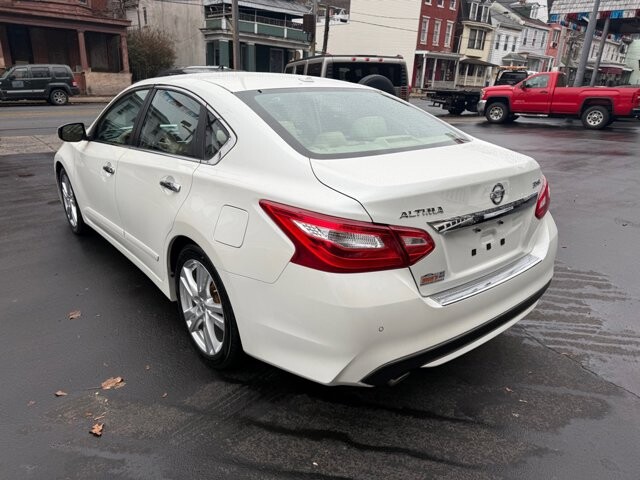 2016 Nissan Altima in Pottsville, PA 17901 - 18093033 3