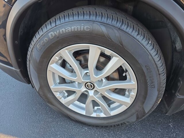 2020 Nissan Rogue in Knoxville, TN 37912 - 18093037 13