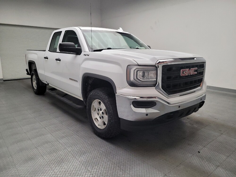 2017 GMC Sierra 1500 in Bakersfield, CA 93309 - 18093046 13