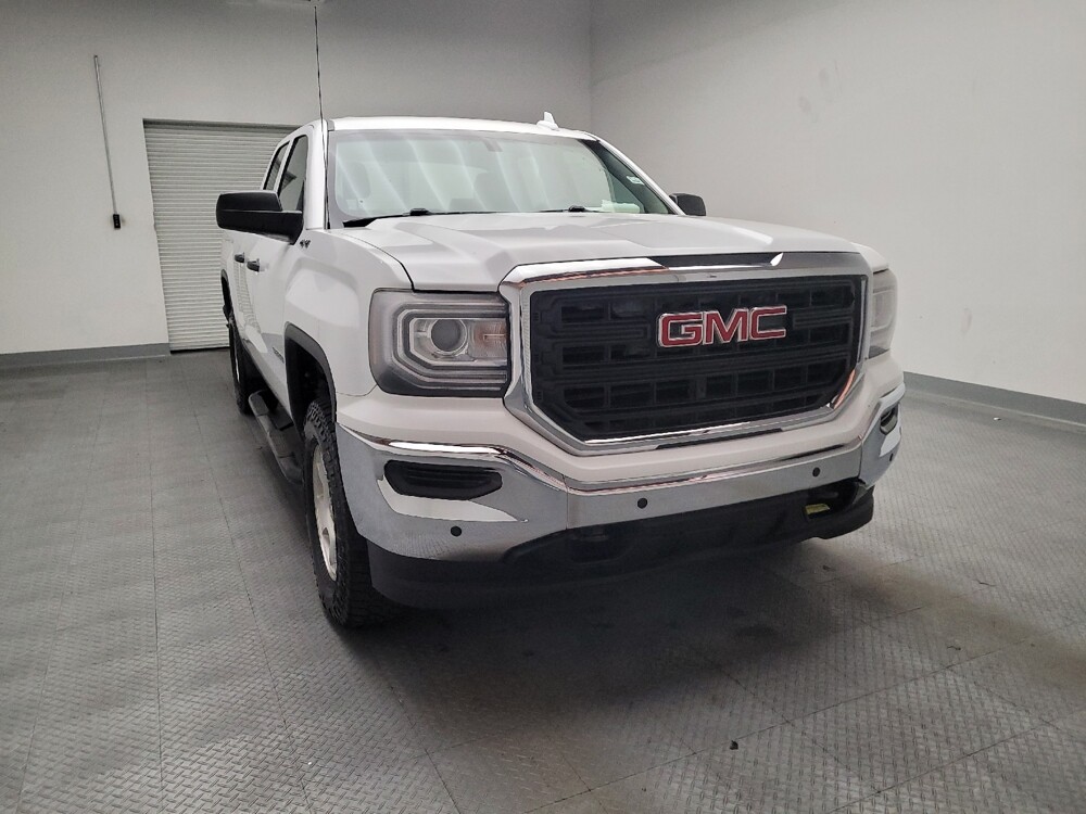 2017 GMC Sierra 1500 in Bakersfield, CA 93309 - 18093046 14