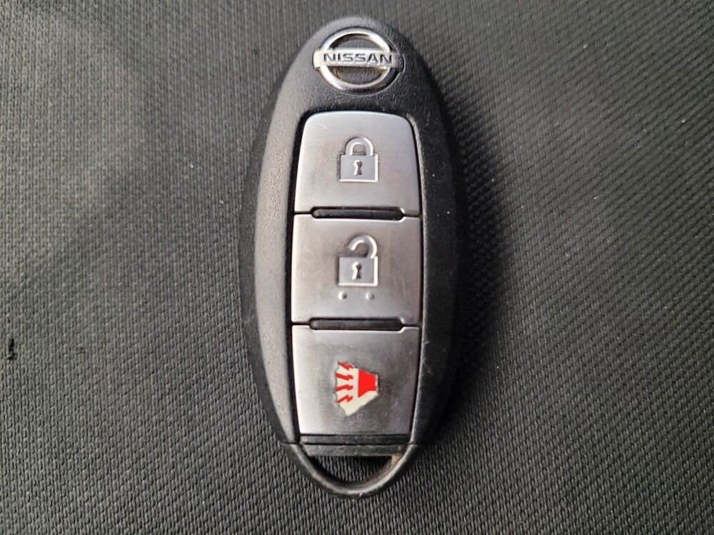 2017 Nissan Pathfinder in Torrance, CA 90504 - 18093047 32