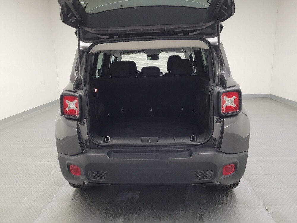 2019 Jeep Renegade in Sacramento, CA 95821 - 18093049 29